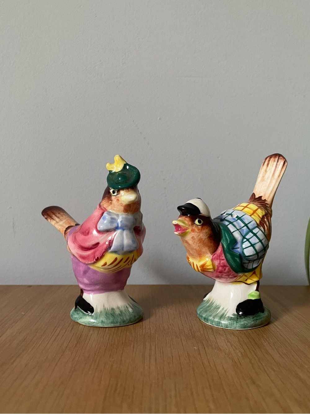 Vintage Midcentury Anthropomorphic Bird Couple Salt and Pepper Shaker Set Rare